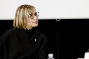 Ši kandi knyga – tikra palaima modernizmo nekentėjams, tradicinės architektūros mylėtojams: tokią ją mato istorikė