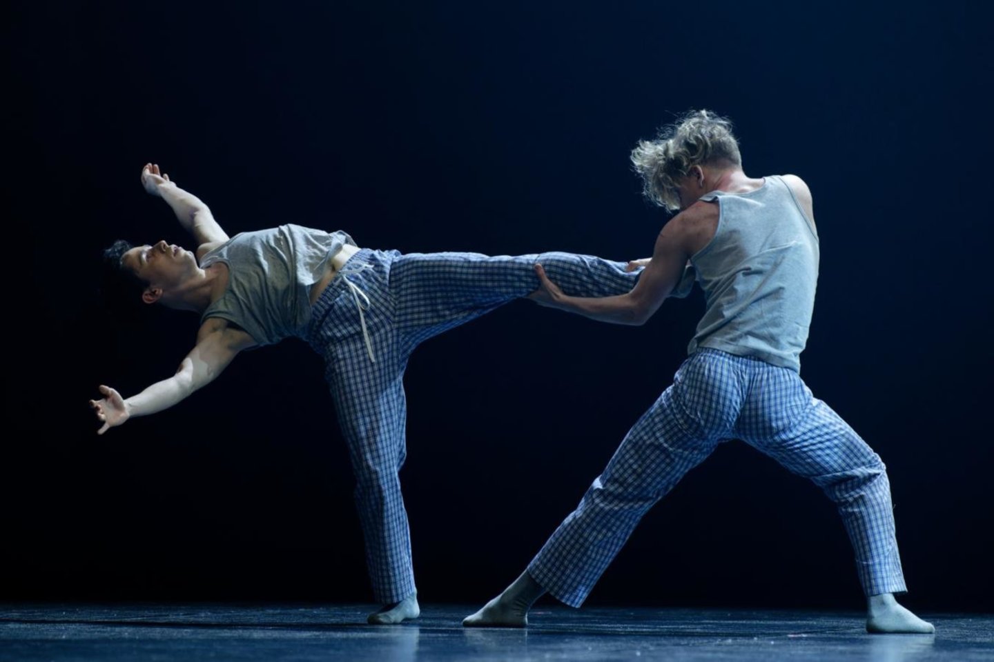 Choreografo R.Bondaros choreografinė kompozicija „Žagsulys“ (Hiccup).<br> M. Aleksos nuotr.