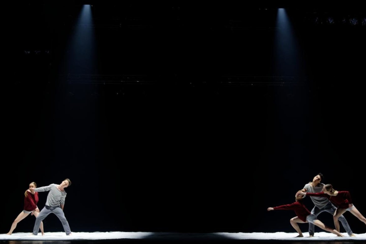  Choreografo R.Bondaros choreografinė kompozicija „8m68“. <br> M. Aleksos nuotr.