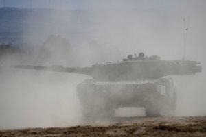 Ukraina iš Norvegijos gavo aštuonis „Leopard 2“ tankus , J. Prigožinas teigia, kad „Wagner“ kontroliuoja 70 proc. Bachmuto