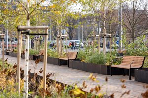 Vilnius ruošiasi šiltajam sezonui: miestą papildys net tūkstančiu suoliukų