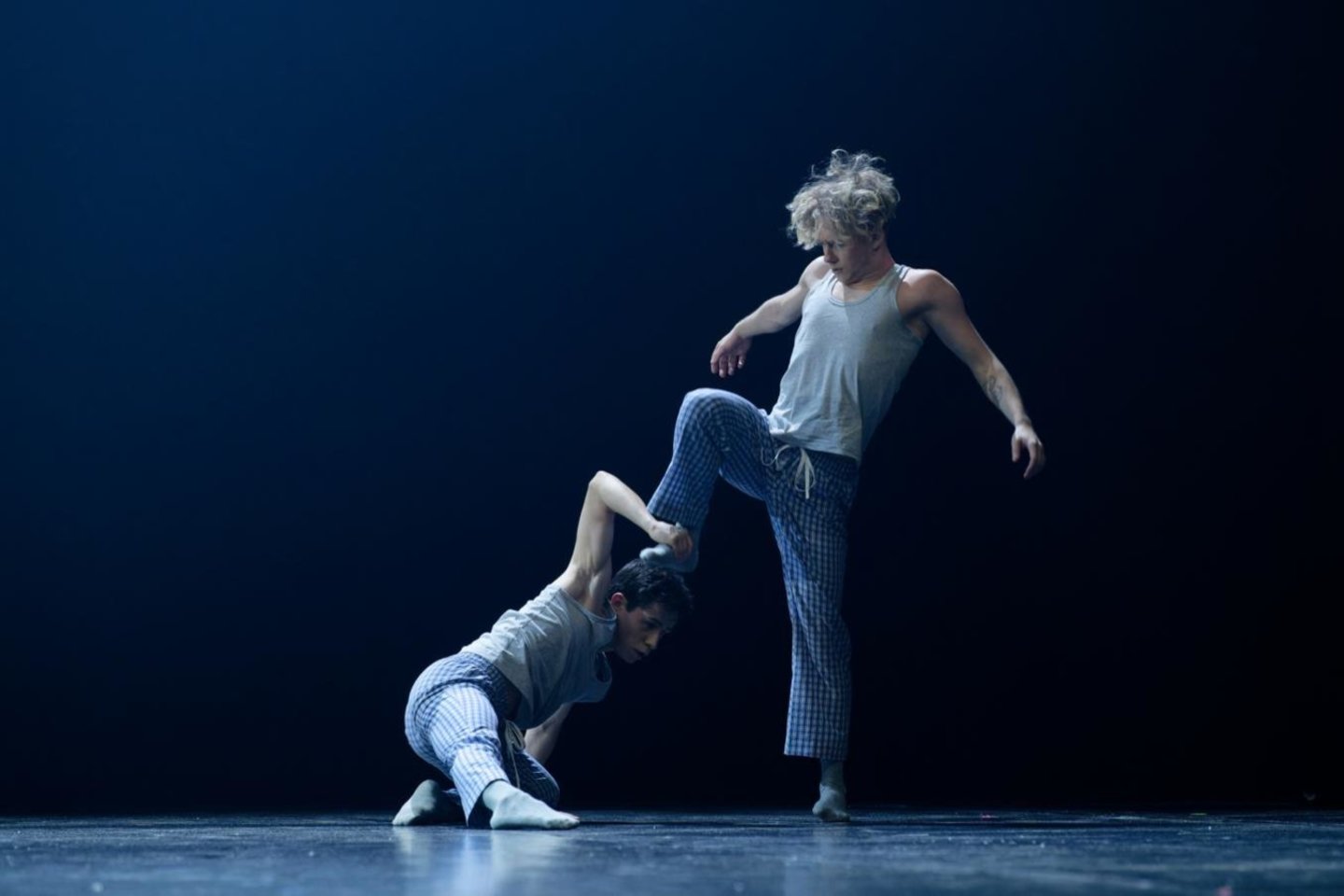Choreografo R.Bondaros choreografinė kompozicija „Žagsulys“ (Hiccup). <br> M. Aleksos nuotr.