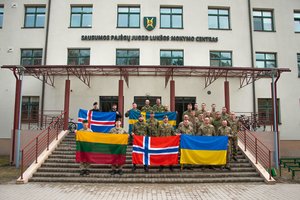 Pradedamas naujas projektas – Lietuvos ir Šiaurės šalių instruktoriai mokys Ukrainos karius neutralizuoti sprogmenis