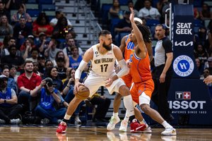 Pergalingą J. Valančiūno vakarą lydėjo įspūdingas lietuvio taiklumas ir žvėriška kova dėl atkovotų kamuolių