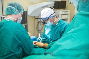 Vokiškas metodas pasiekė Lietuvą: žymiai sutrumpina riešo pažeidimų gydymo trukmę