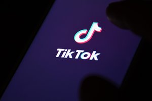 „TikTok“ vadovas kartoja: neperduodame Kinijai vartotojų duomenų