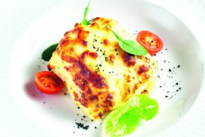 Lazanija su varške ir sūriu puikiai tiks dienoms, kai nesinori mėsos