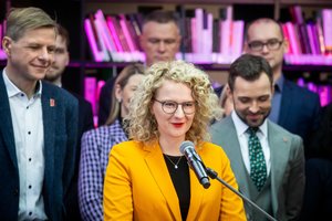 A. Belickaitės ir V. Jurgučio pasitraukimą giriantys „laisviečiai“ stoja mūru už A. Armonaitę