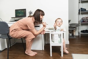 Mama tapusi Laura atrado savo talentą – iš konditerės tapo grafikos dizainere