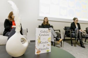 Rašytoja Gabija Grušaitė pristato knygą vaikams „Grožis ir Heizelis“, mokančią priimti gyvenimo pokyčius