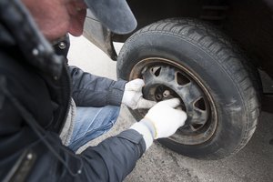 Artėjant padangų keitimo sezonui, turi patarimą – kitaip bus daugiau žalos nei naudos