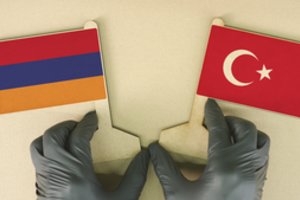 Armėnija ir Turkija iš dalies atidarys sausumos sieną