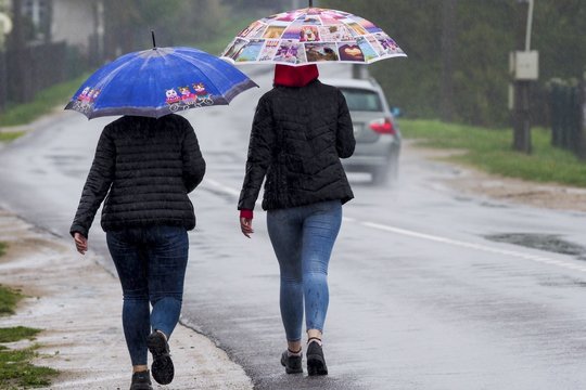 Savaitės pradžioje orų pokyčių nenumatoma: beveik visoje šalyje sulauksime negausių kritulių