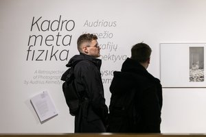 Nacionalinėje bibliotekoje atverta Audriaus Kemežio fotografijų paroda „Kadro metafizika“