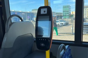 Akylesni keleiviai jau galėjo pastebėti – autobusuose atsiranda nauji komposteriai