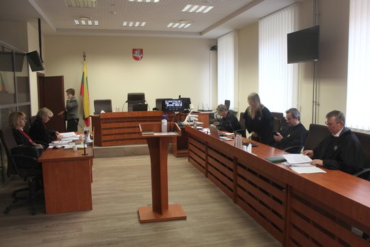  Šiaulių apygardos teismas toliau nagrinėja Kuršių marių taršos bylą. 