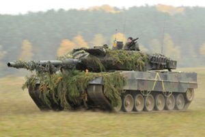 Vokiški „Leopard“ ir „Marder“ – jau Ukrainoje