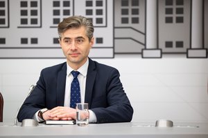 K. Budrys apie siūlymus griežtinti pilietybės suteikimą rusams ir baltarusiams: vykstant karui, toks ribojimas yra būtinas