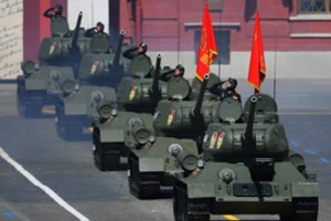 Sako, kad perspektyva pamatyti senukus „T-34“ Ukrainoje yra tikrai reali