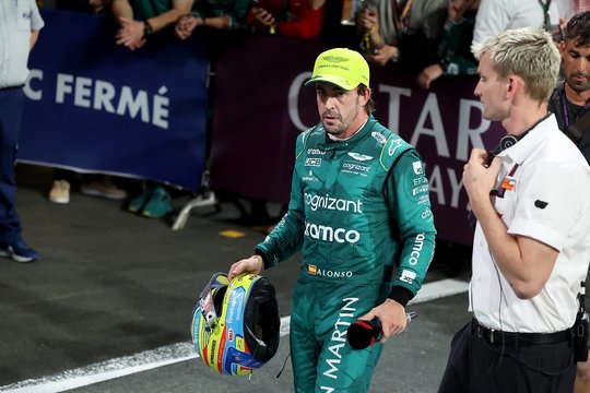 Neįtikėtinas 41-erių F. Alonso startas „Formulė 1“ lenktynėse: kas tai lemia?