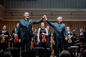 Vilnių W.A. Mozarto šedevrais sveikins britų kamerinis orkestras ir iškilus pianistas