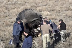 Nesandarus Rusijos kosminis laivas be įgulos sklandžiai nusileido Žemėje