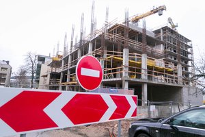 JAV bankų sektoriaus problemos sumaišė kortas Lietuvoje, statytojai svarsto spausti stabdį