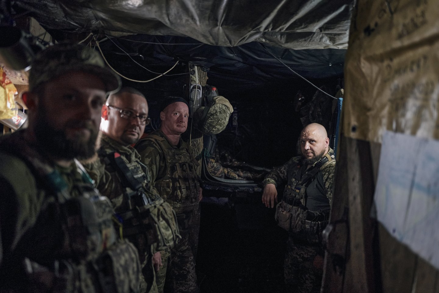 Karas Ukrainoje, Ukrainos kariai netoli Bachmuto.<br>AP/Scanpix nuotr.