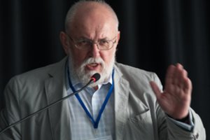 Psichoterapeutas prof. Eugenijus Laurinaitis: ar galime nutildyti savo vidinį kritiką?