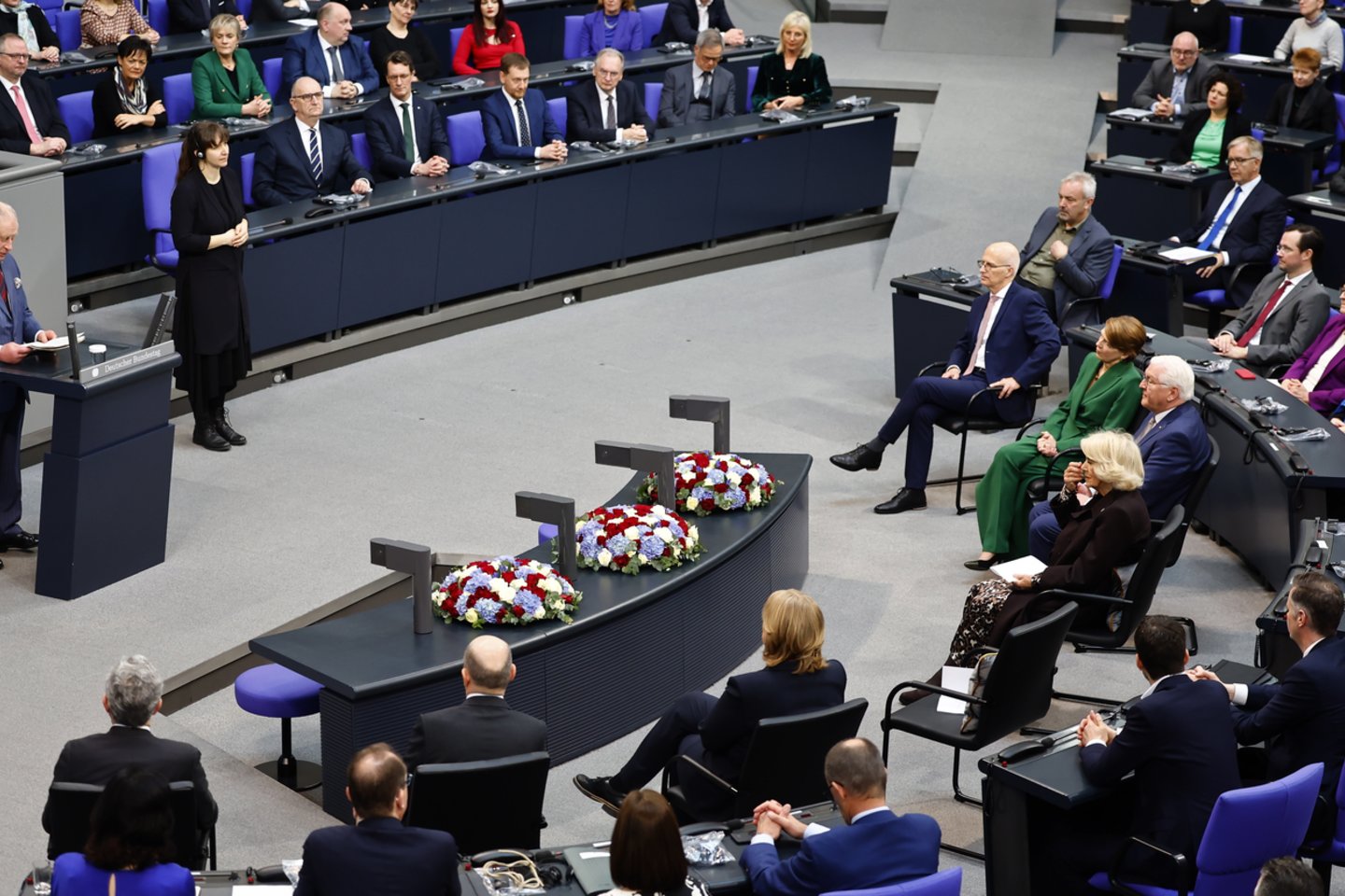 Britų karalius Karolis III savo kalboje Bundestage padėkojo Vokietijai už karinę paramą Ukrainai.