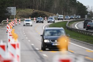 Nuo rytojaus – KET pokyčiai: primena, ką svarbu žinoti vairuotojams