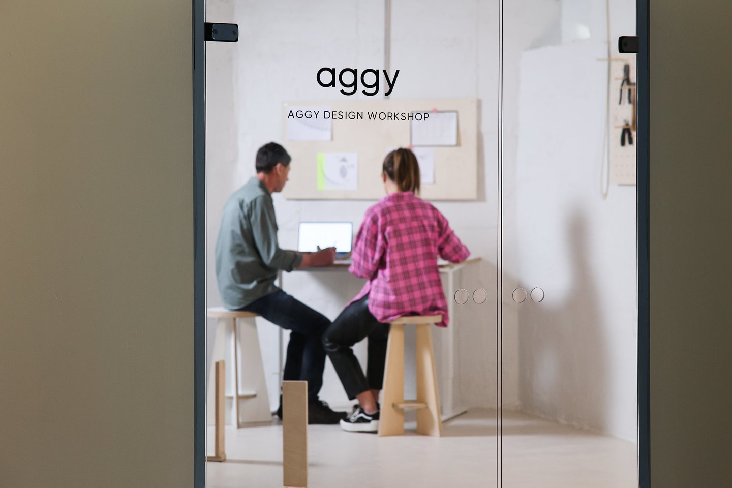 Šiuo metu Agota augina savo prekybinį ženklą „Aggy“, kurio baldai jau keliauja po visą Europą.<br>Asmeninio albumo nuotr.