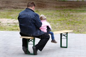 Gyventojams nebepakeliant paskolų, valdžia nežino, ką daryti: kol vieni siūlo padėti, kiti šaukia – „jokiu būdu!“