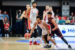 Principinėje LKL varžovų akistatoje Vilniuje kilnojosi stogas: ilgai vijęsis „Rytas“ pričiupo „Juventus“