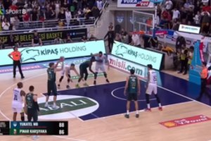 Mindaugas Kuzminskas stebuklingai išplėšė pratęsimą: tyčia prametė baudą ir pelnė du taškus