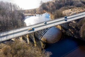 Tilto greitkelyje Kaunas-Vilnius dienos suskaičiuotos – griaus ir statys naują