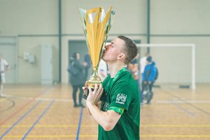 Lietuvos švieslentė: šalies čempionatų auksas – Jonavos tinklininkėms, Šiaulių tinklininkams ir Kauno salės futbolininkams