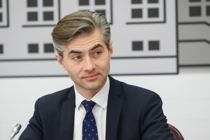 K. Budrys: prezidentas veikiausiai vetuos įstatymą, kuriuo numatoma įvesti skirtingus ribojimus Rusijos ir Baltarusijos piliečiams