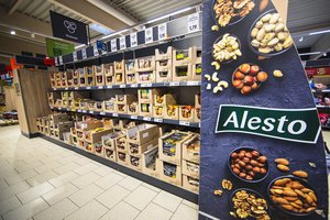 Naujos, mažesnės pistacijų kainos – kilogramo kaina „Lidl“ parduotuvėse mažėja net 2,34 eurus