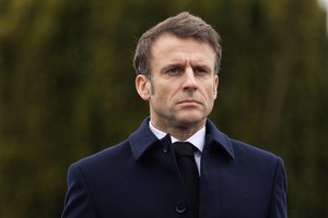 Po nesėkmingo flirto su V. Putinu E. Macronas vyksta į Kiniją su dar vienu ambicingu užmoju