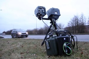 Nuo mobiliųjų greičio matuoklių lakstūnai neišsisuko – pareigūnai užfiksavo per 500 pažeidimų