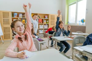 Pokyčiai, kurie palies visus moksleivius: pristatė, ko laukti atnaujinus bendrojo ugdymo programas 