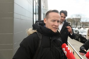 L. Suodaitis paleistas iš areštinės: paaiškėjo kardomoji priemonė už galimą V. Siegel-Suodaitės sumušimą