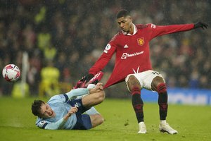 Anglijoje – „Manchester United“ ir „Newcastle United“ pergalės