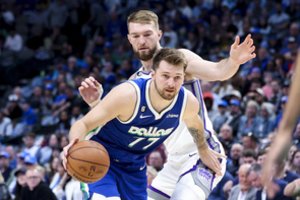 Domantas Sabonis 14-ąjį kartą aikštėje buvo karalius, tačiau „Mavericks“ namų sosto neužleido