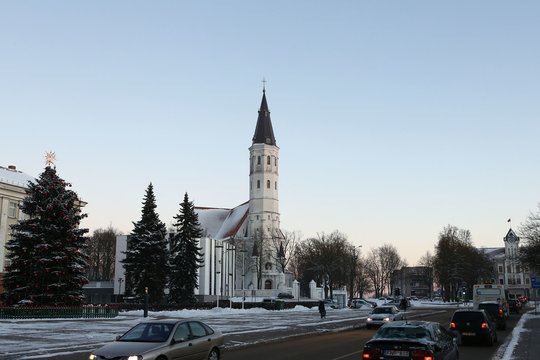 Šiauliuose brangstant rinkliavai už automobilių stovėjimą, meras atkerta – to nori patys gyventojai