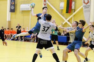 Čempionai „Šviesos“ rankininkai pateko į pusfinalį, vicečempionams prireiks lemiamų rungtynių