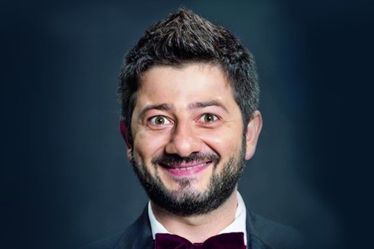 Serialo „Naša Raša“ žvaigždė M. Galustianas pabėgo iš Rusijos