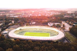 Kauniečiai apstulbę: už darbus sumokėta 5,5 mln. eurų ir jau reikia remonto naujojo stadiono prieigoms?