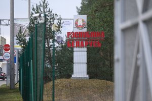 Po žinios apie šalia Lietuvos sienos permestus baltarusių tankus – Lietuvos kariuomenės reakcija